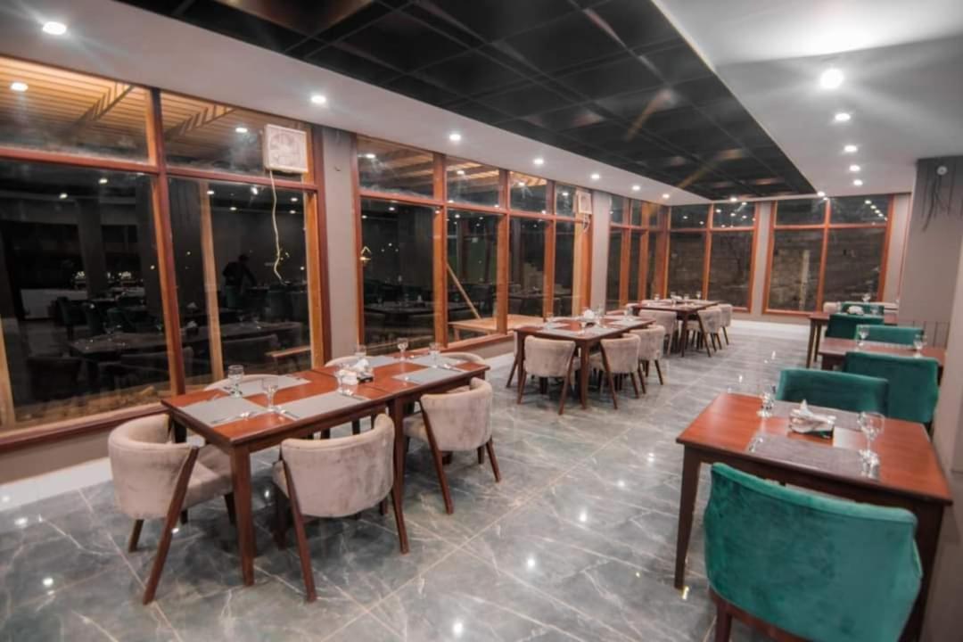 Tibet Hotel Skardu Exterior photo