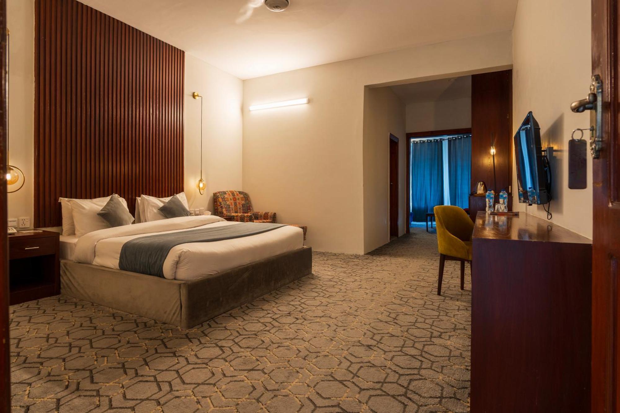 Tibet Hotel Skardu Exterior photo